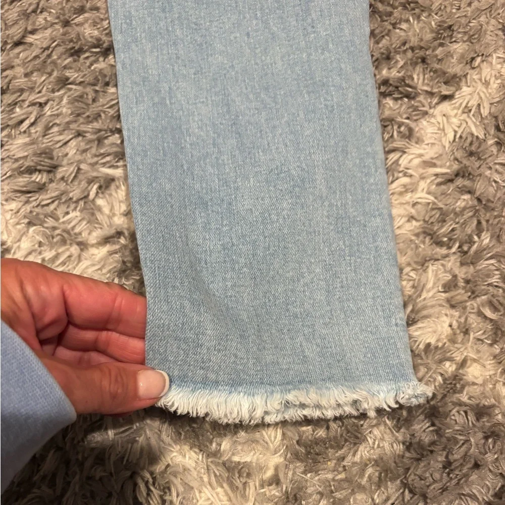 LOFT Women's Blue Jeans Button Up freyed bottoms - Size 8/29 NWOT - Picture 3 of 9